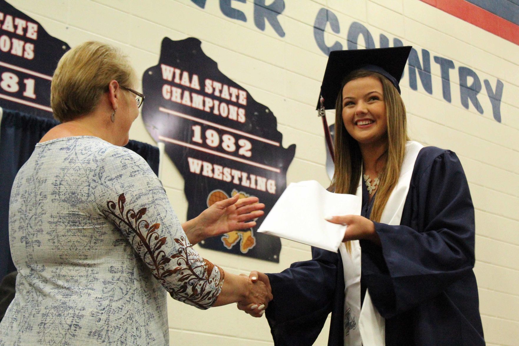 053019-reed-gallery-grad052